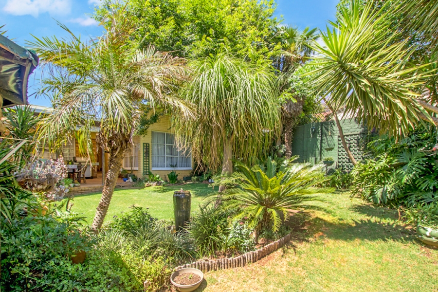 4 Bedroom Property for Sale in Florida North Gauteng