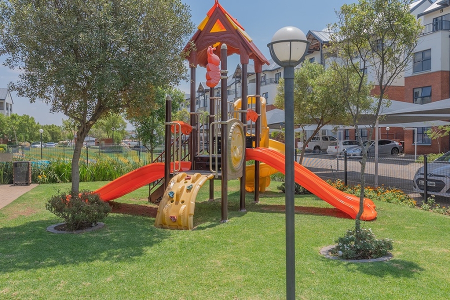 2 Bedroom Property for Sale in Greenstone Hill Gauteng