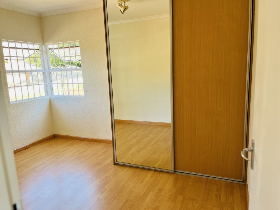 2 Bedroom Property for Sale in Wannenburghoogte Gauteng