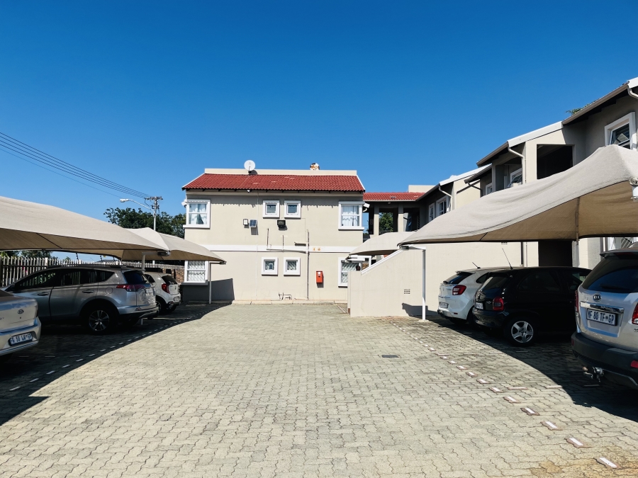 2 Bedroom Property for Sale in Wannenburghoogte Gauteng