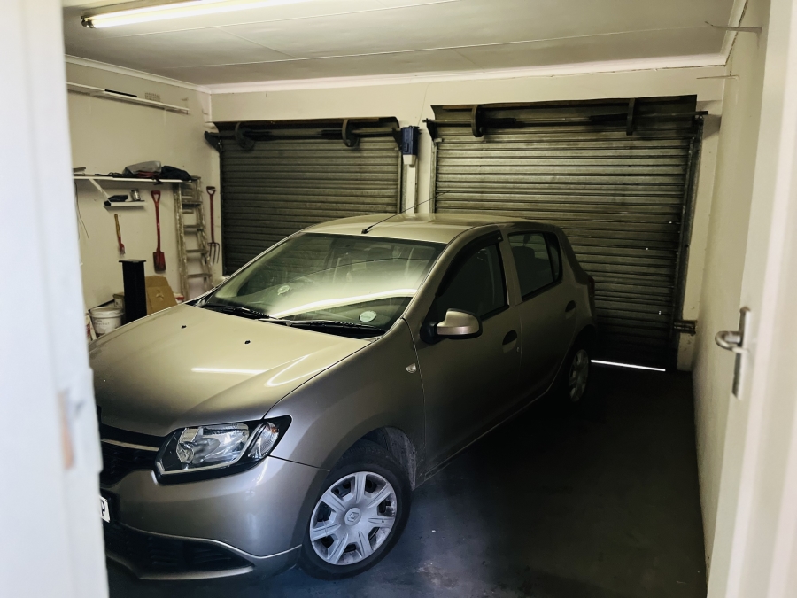 3 Bedroom Property for Sale in Rustivia Gauteng