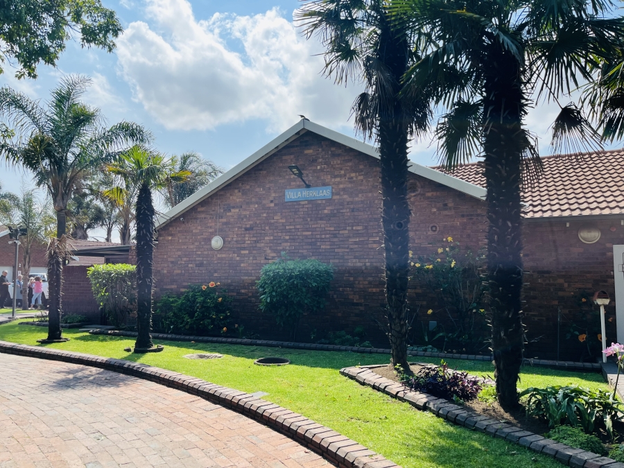 3 Bedroom Property for Sale in Rustivia Gauteng
