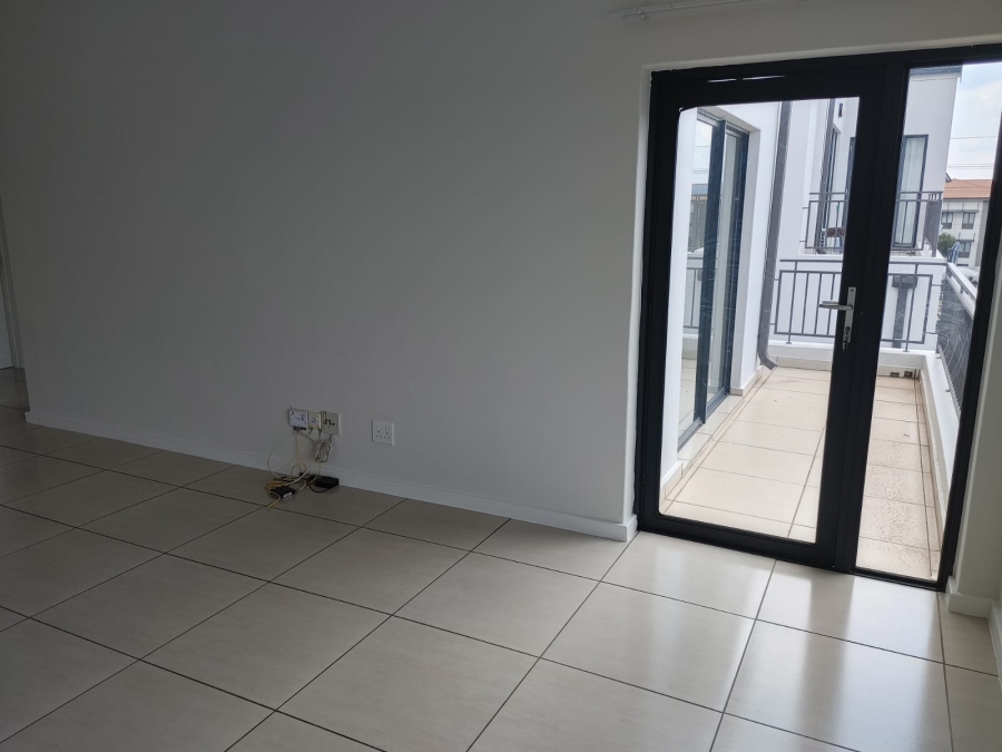 2 Bedroom Property for Sale in Greenstone Hill Gauteng