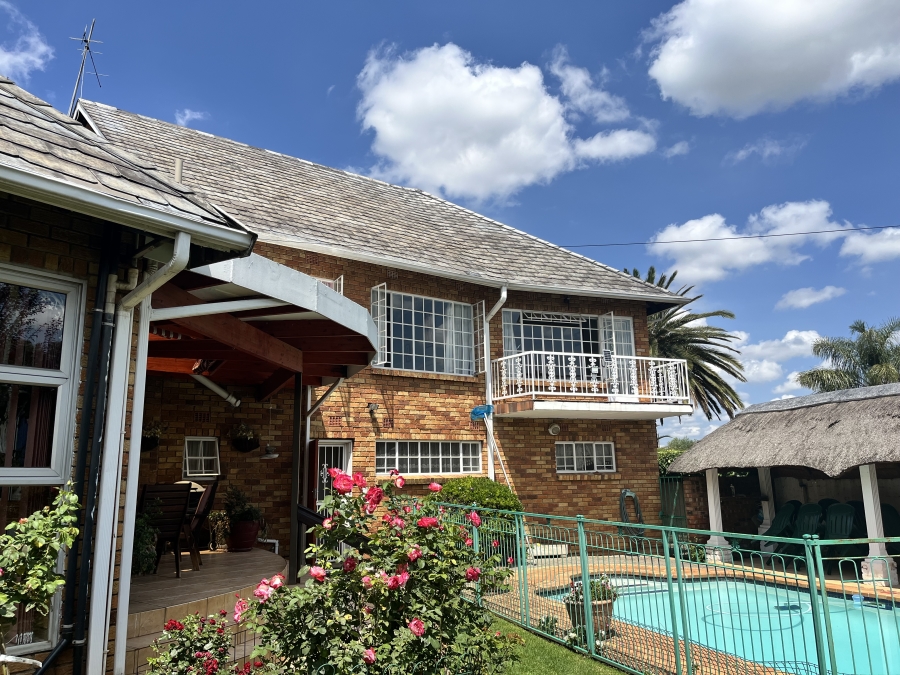 3 Bedroom Property for Sale in Dowerglen Ext 2 Gauteng