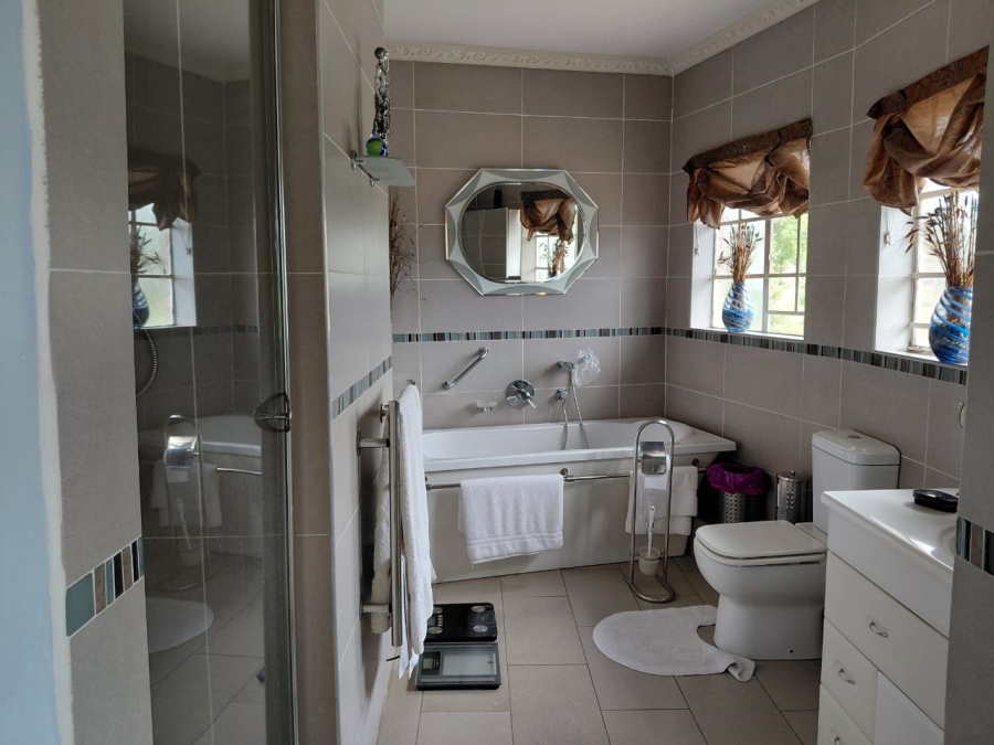 3 Bedroom Property for Sale in Dowerglen Ext 2 Gauteng