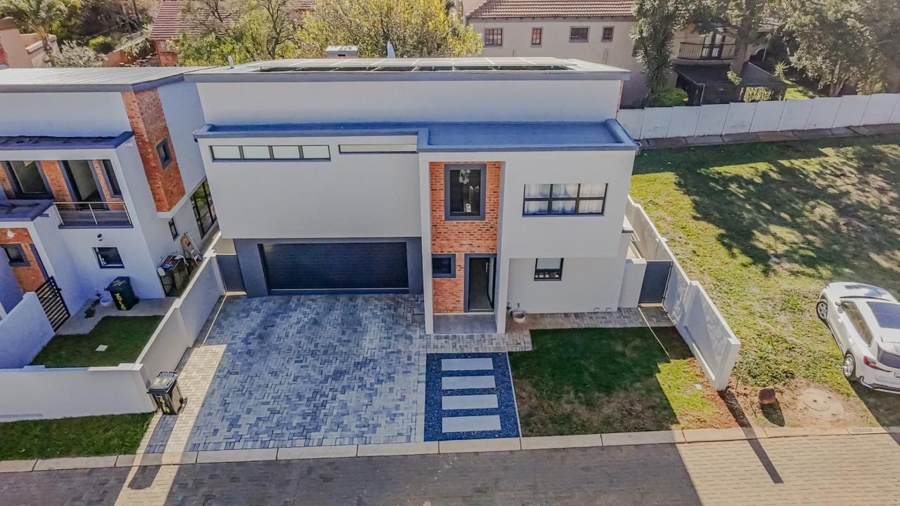3 Bedroom Property for Sale in Olympus AH Gauteng
