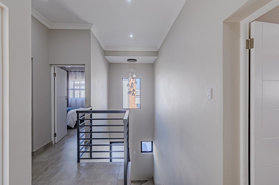 3 Bedroom Property for Sale in Olympus AH Gauteng