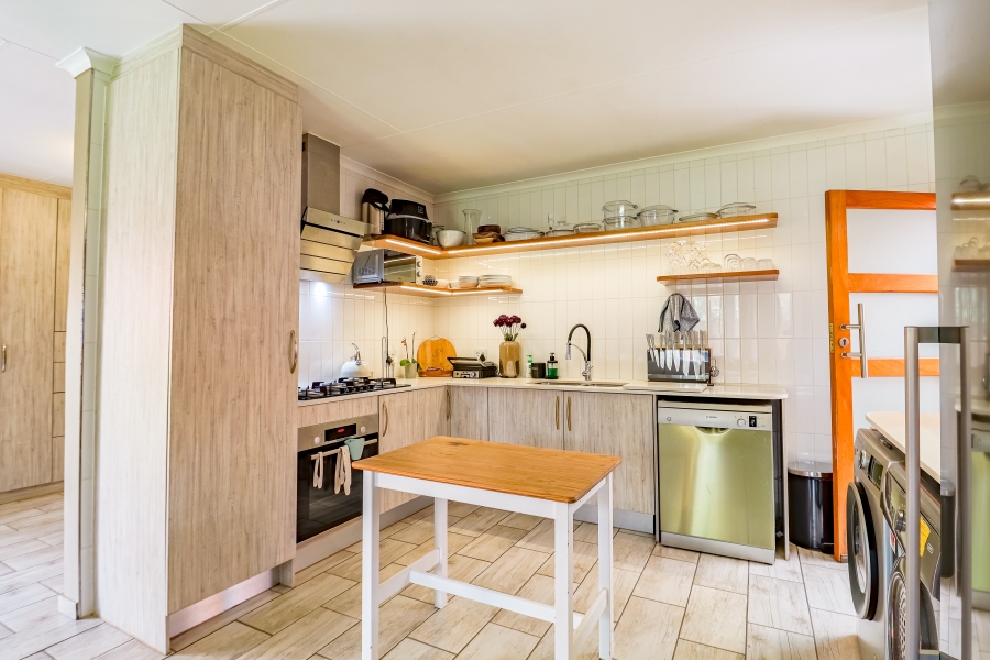 3 Bedroom Property for Sale in Equestria Gauteng