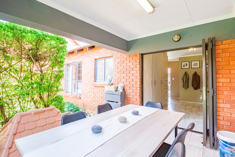 3 Bedroom Property for Sale in Equestria Gauteng