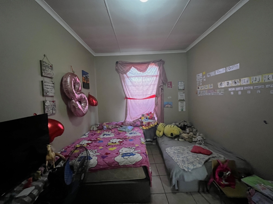 1 Bedroom Property for Sale in Hermanstad Gauteng