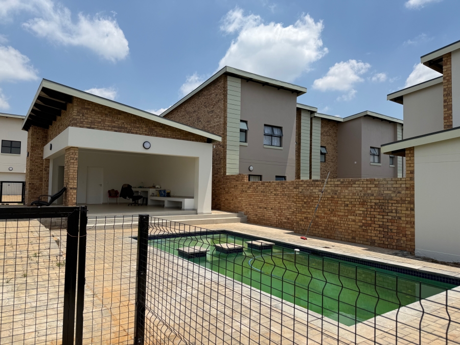3 Bedroom Property for Sale in Hazeldean Gauteng