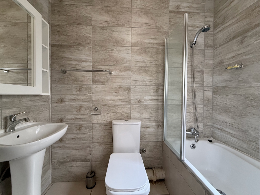 To Let 3 Bedroom Property for Rent in Hazeldean Gauteng