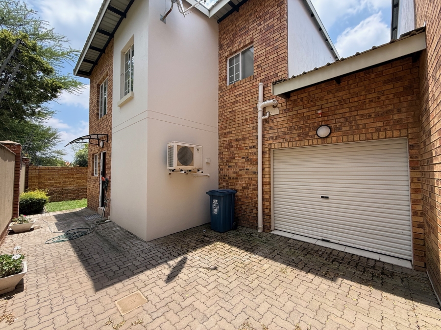 To Let 3 Bedroom Property for Rent in Hazeldean Gauteng