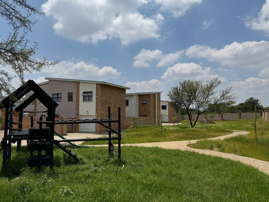 To Let 3 Bedroom Property for Rent in Hazeldean Gauteng