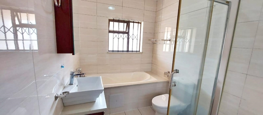 2 Bedroom Property for Sale in Summerset Gauteng