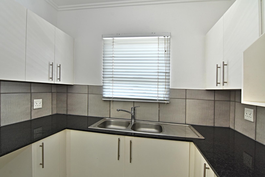 To Let 3 Bedroom Property for Rent in Morningside Manor Gauteng