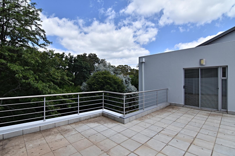 To Let 3 Bedroom Property for Rent in Morningside Manor Gauteng