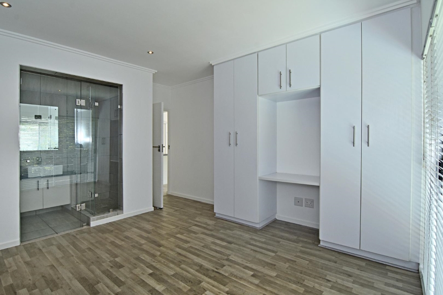 To Let 3 Bedroom Property for Rent in Morningside Manor Gauteng