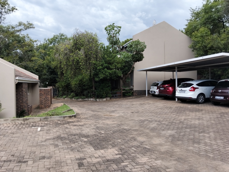 2 Bedroom Property for Sale in Sonneglans Gauteng