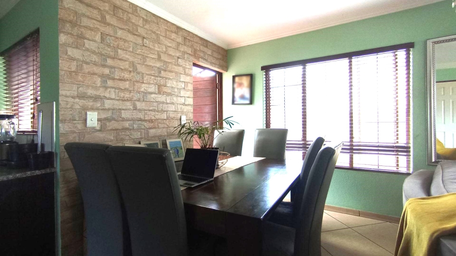 3 Bedroom Property for Sale in Raslouw Gauteng