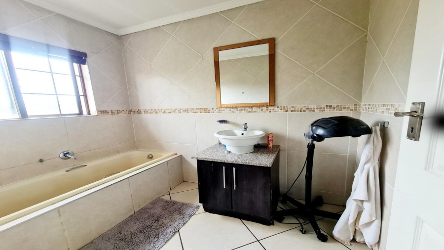 3 Bedroom Property for Sale in Raslouw Gauteng