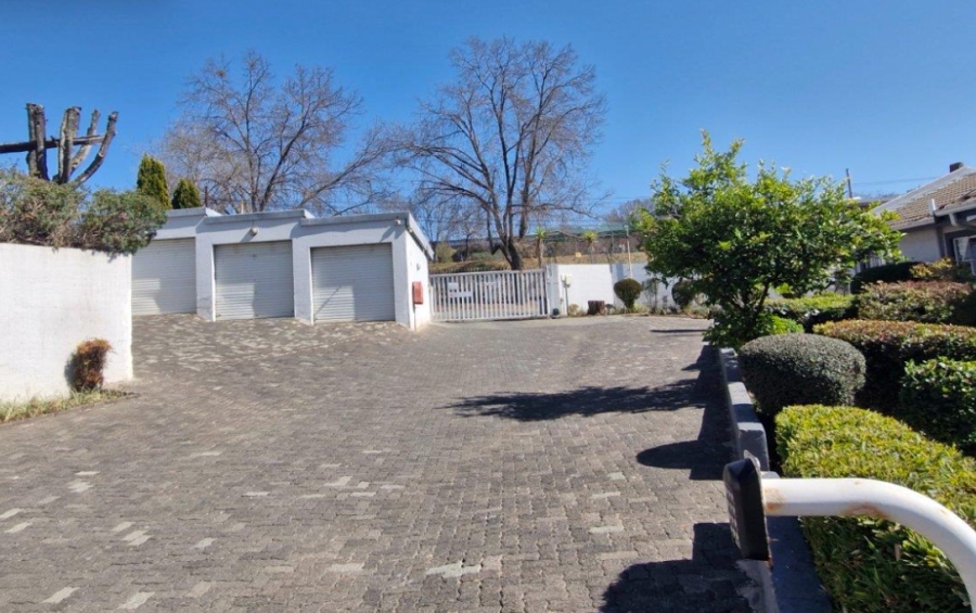 2 Bedroom Property for Sale in Buccleuch Gauteng
