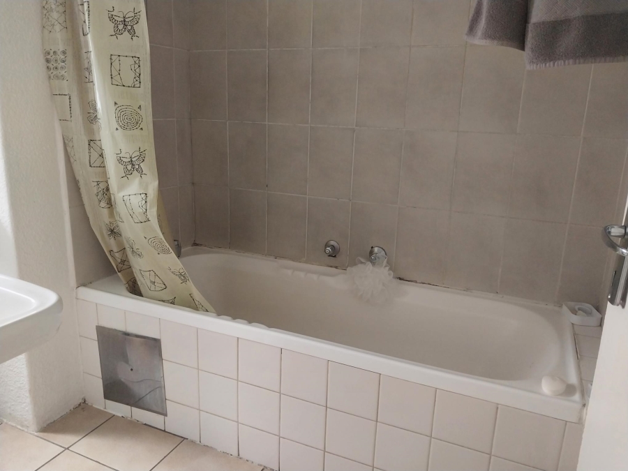 To Let 3 Bedroom Property for Rent in Westdene Gauteng