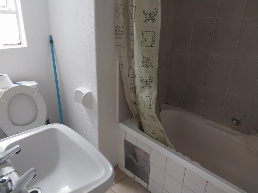 To Let 3 Bedroom Property for Rent in Westdene Gauteng