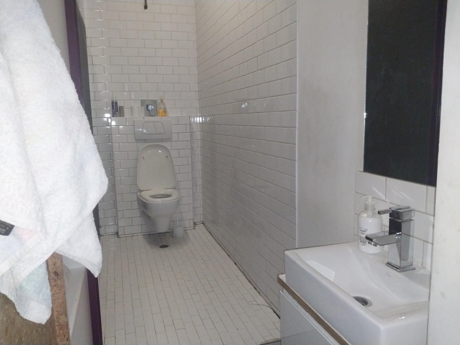 To Let 2 Bedroom Property for Rent in Maboneng Gauteng