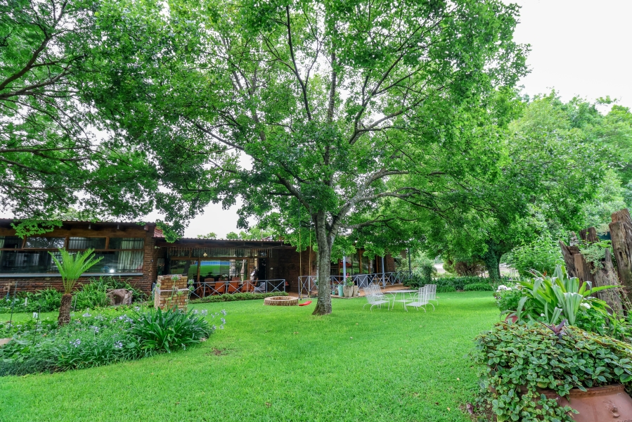 6 Bedroom Property for Sale in Glen Austin Gauteng