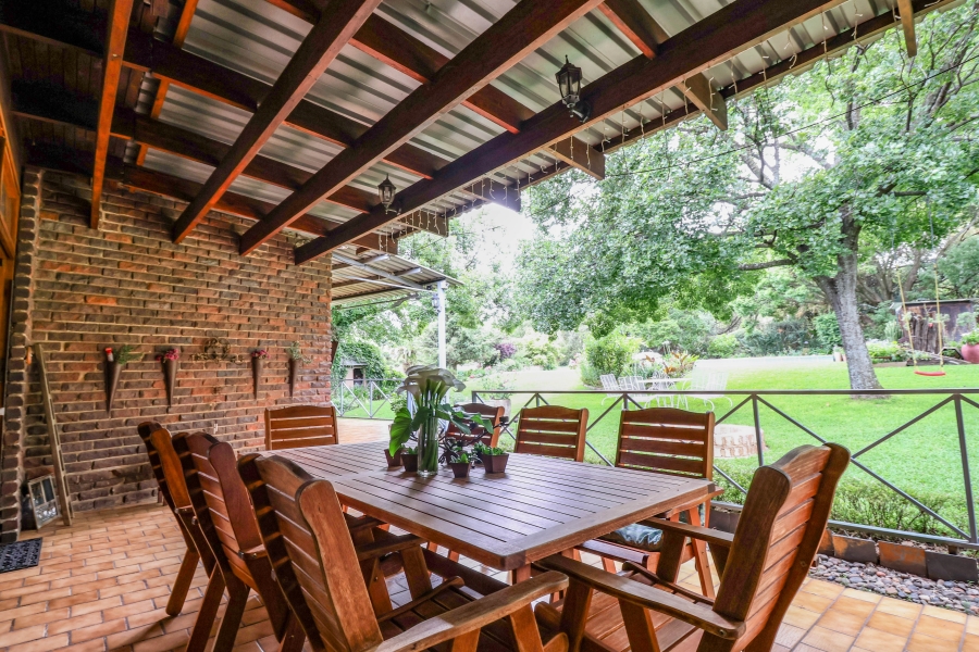 6 Bedroom Property for Sale in Glen Austin Gauteng