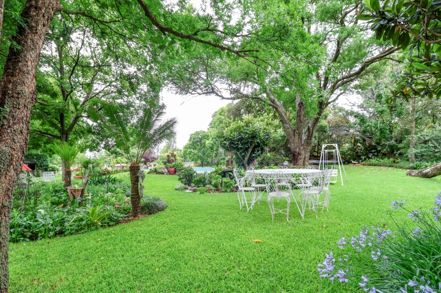 6 Bedroom Property for Sale in Glen Austin Gauteng