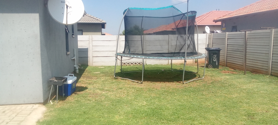 3 Bedroom Property for Sale in Protea Glen Gauteng