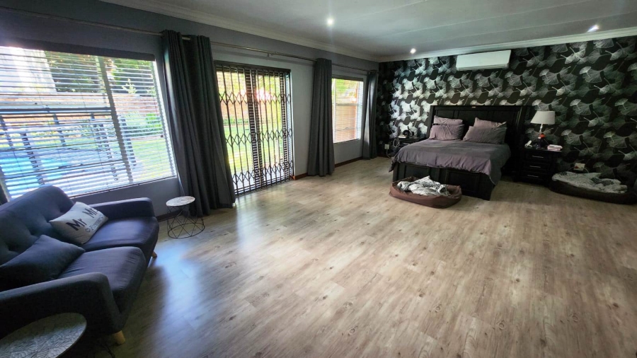 5 Bedroom Property for Sale in Eldoraigne Gauteng