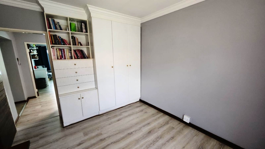 5 Bedroom Property for Sale in Eldoraigne Gauteng