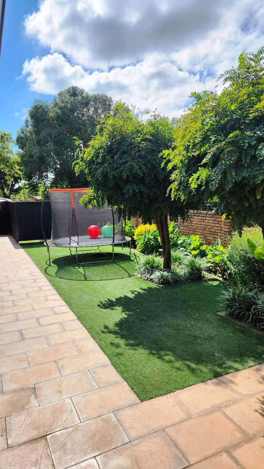 5 Bedroom Property for Sale in Eldoraigne Gauteng