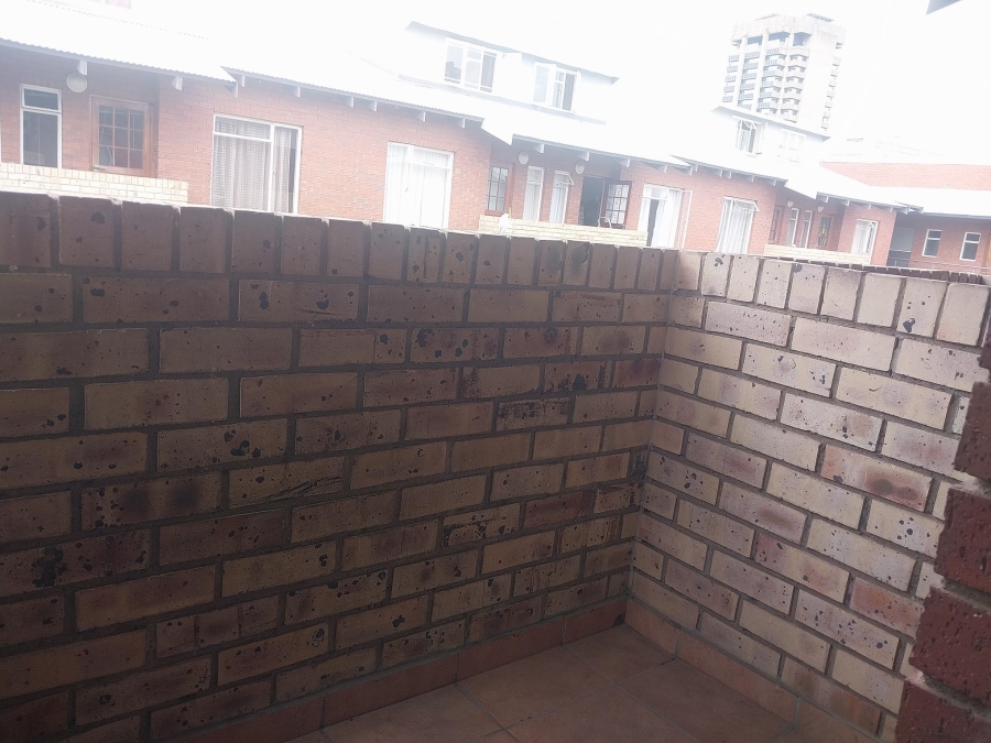 2 Bedroom Property for Sale in Auckland Park Gauteng
