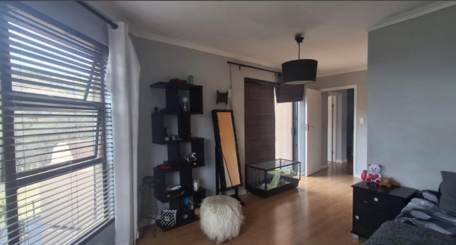 4 Bedroom Property for Sale in Kloofendal Gauteng