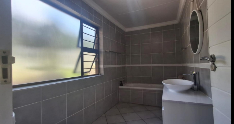 4 Bedroom Property for Sale in Kloofendal Gauteng