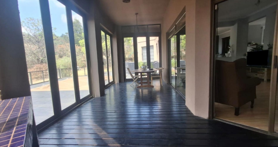 4 Bedroom Property for Sale in Kloofendal Gauteng