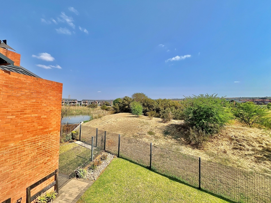 2 Bedroom Property for Sale in Six Fountains Residential Estate Gauteng