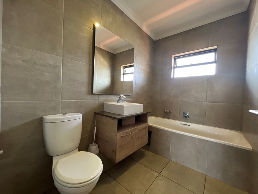 2 Bedroom Property for Sale in Six Fountains Residential Estate Gauteng