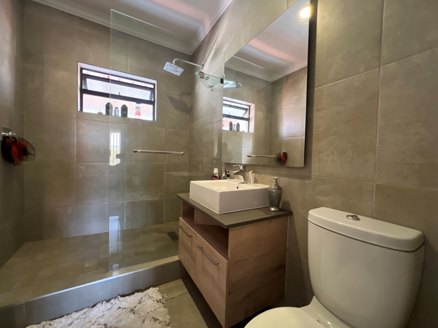 2 Bedroom Property for Sale in Six Fountains Residential Estate Gauteng