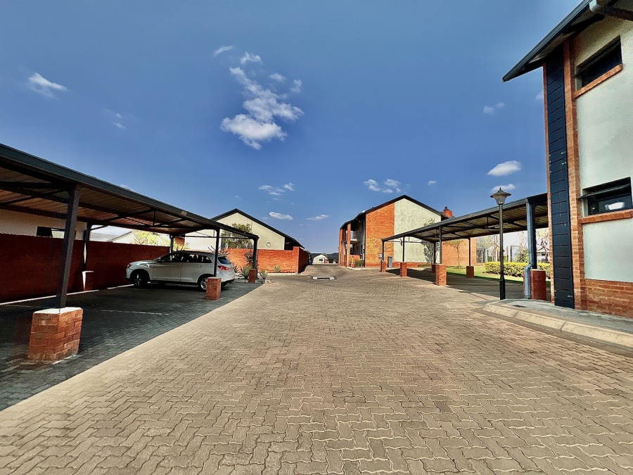 2 Bedroom Property for Sale in Six Fountains Residential Estate Gauteng