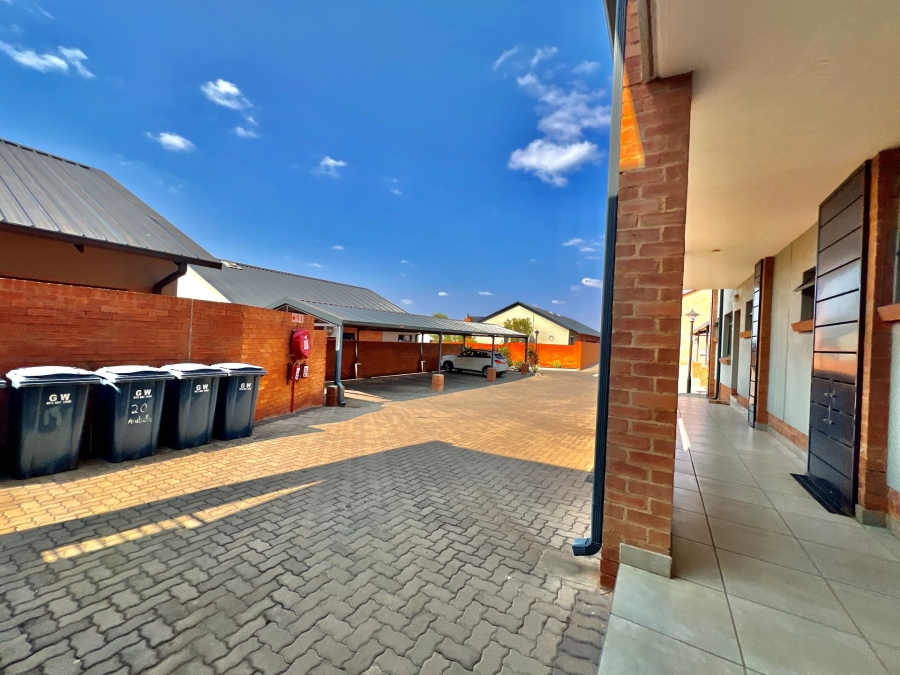 2 Bedroom Property for Sale in Six Fountains Residential Estate Gauteng