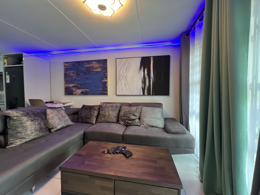 2 Bedroom Property for Sale in Mooikloof Gauteng