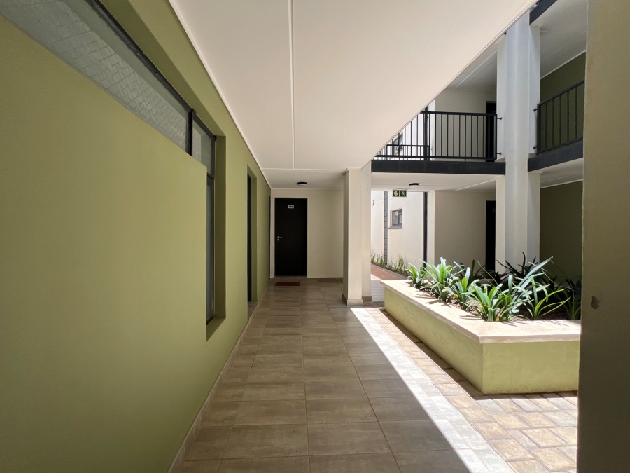 2 Bedroom Property for Sale in Mooikloof Gauteng