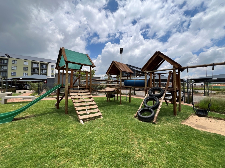 2 Bedroom Property for Sale in Mooikloof Gauteng