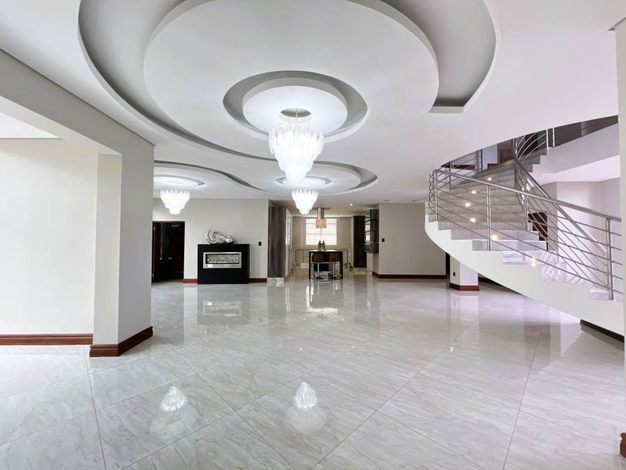 5 Bedroom Property for Sale in Lombardy Estate Gauteng