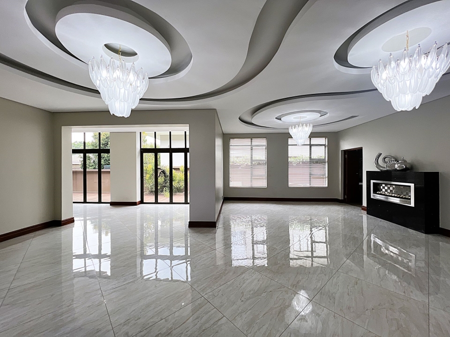 5 Bedroom Property for Sale in Lombardy Estate Gauteng